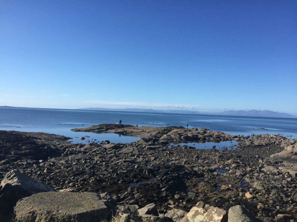 Carnell Country Estate & Holiday Cottages In Ayrshire Hurlford ภายนอก รูปภาพ