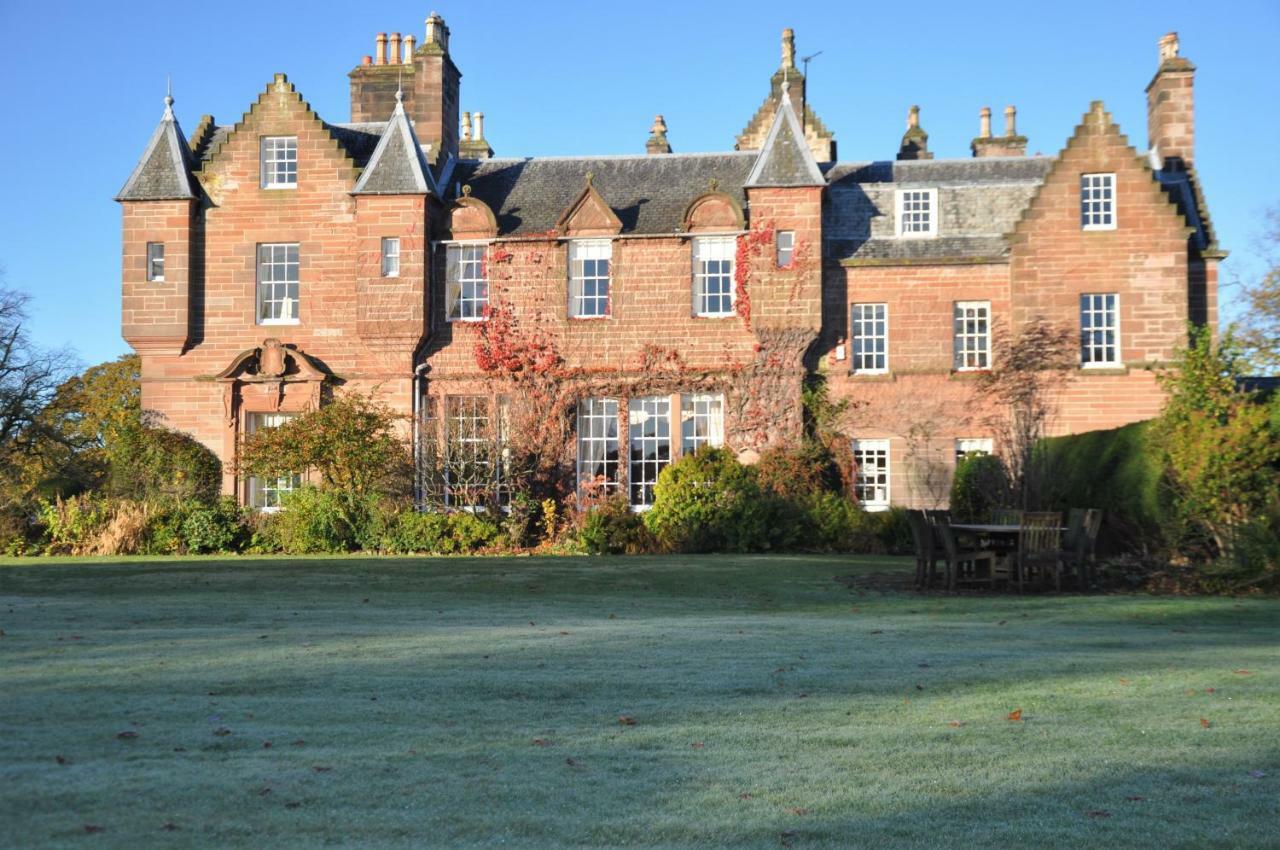 Carnell Country Estate & Holiday Cottages In Ayrshire Hurlford ภายนอก รูปภาพ