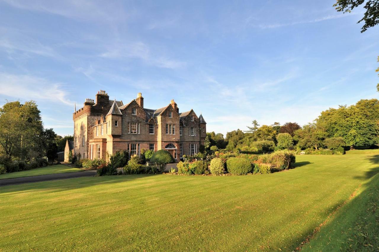 Carnell Country Estate & Holiday Cottages In Ayrshire Hurlford ภายนอก รูปภาพ