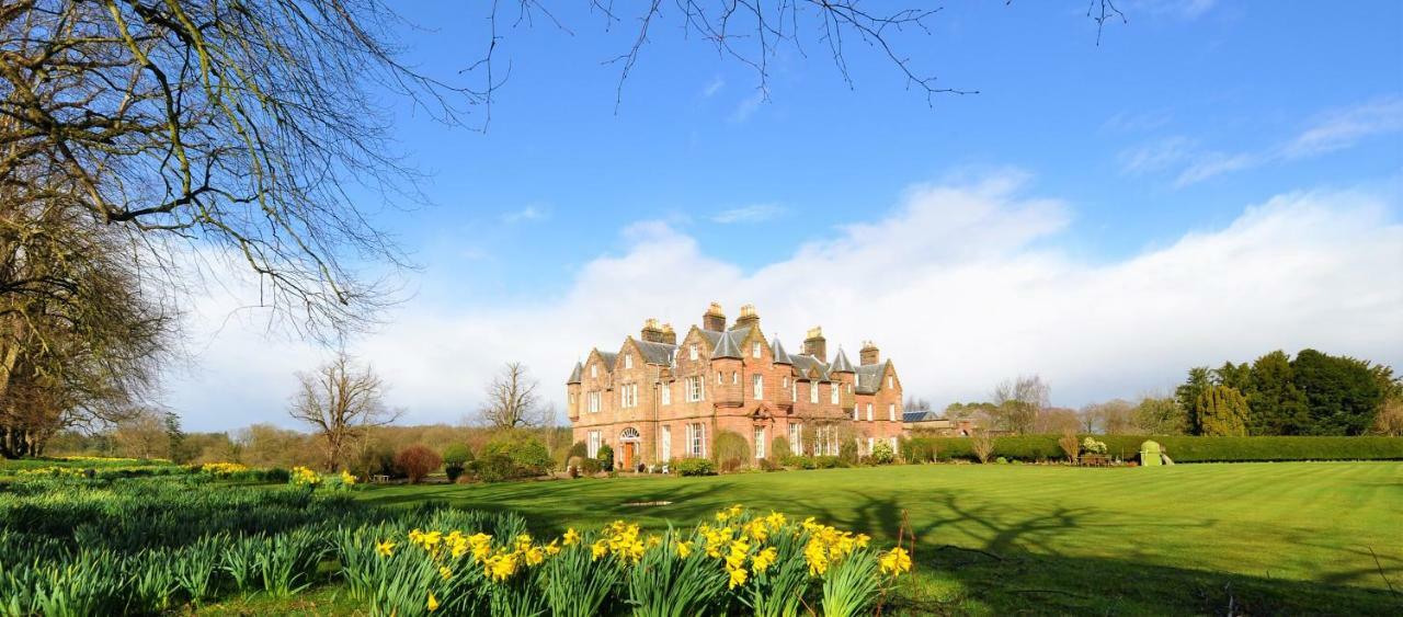 Carnell Country Estate & Holiday Cottages In Ayrshire Hurlford ภายนอก รูปภาพ
